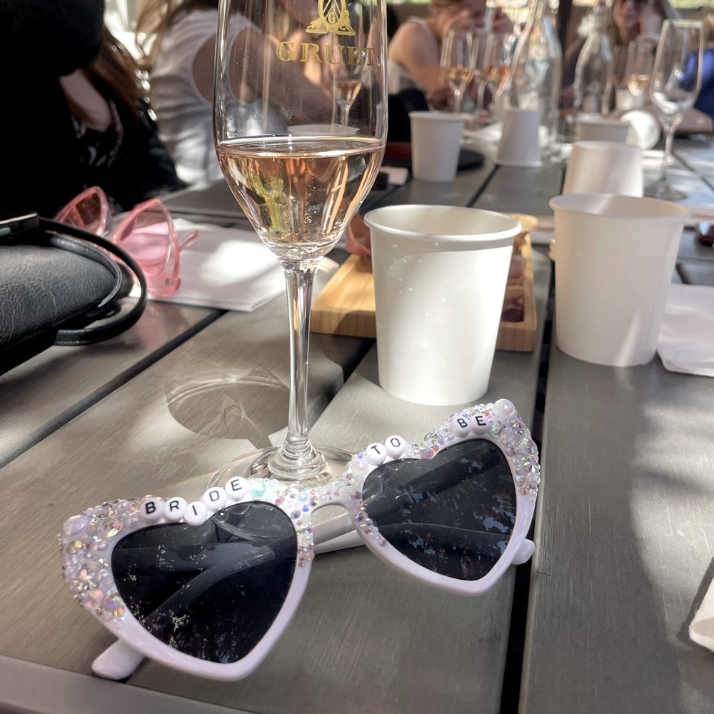 White Heart “Bride-to-be” Sunglasses